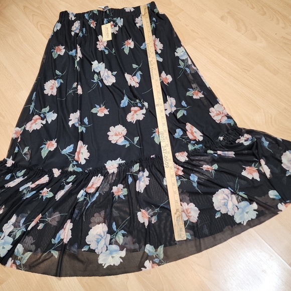 NWT American Rag Black Floral Pull On Stretch Mesh Tiered Maxi Skirt Size XXL - Picture 9 of 13